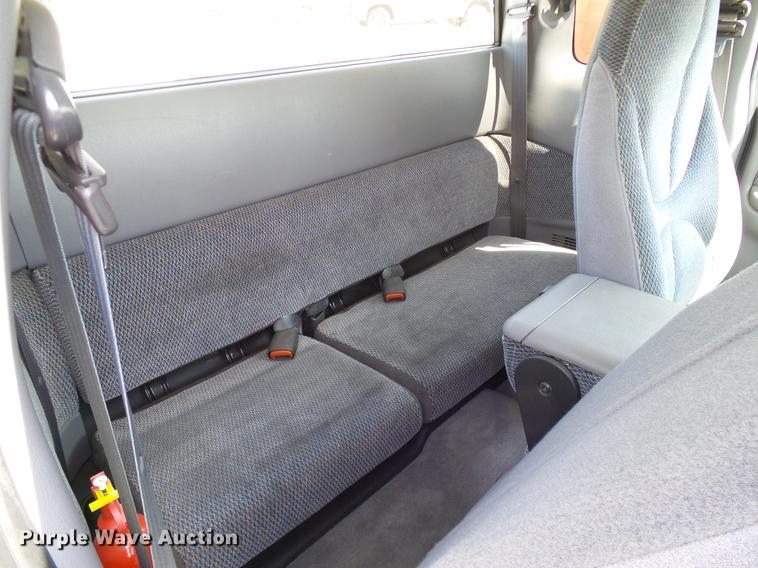 image for item DA6896 1999 Dodge Dakota Club Cab pickup truck