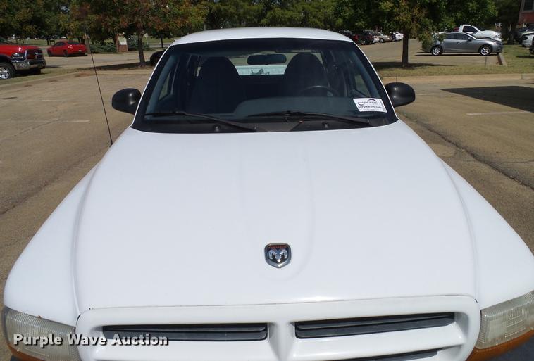 image for item DA6896 1999 Dodge Dakota Club Cab pickup truck