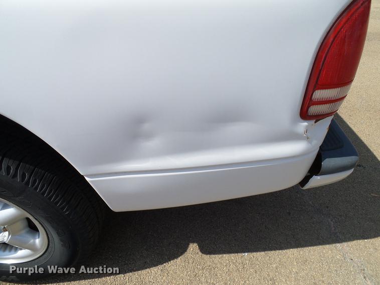 image for item DA6896 1999 Dodge Dakota Club Cab pickup truck