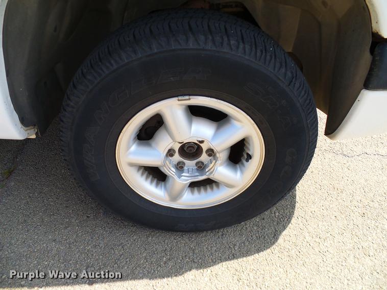 image for item DA6896 1999 Dodge Dakota Club Cab pickup truck