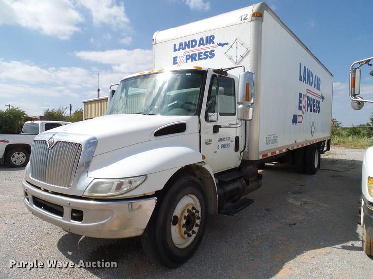 image for item DA6901 2005 International DuraStar 4300 box truck