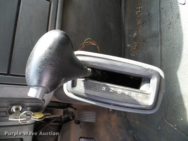 image for item DA6901 2005 International DuraStar 4300 box truck