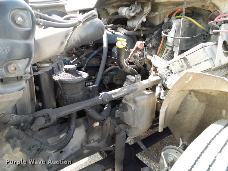 image for item DA6901 2005 International DuraStar 4300 box truck