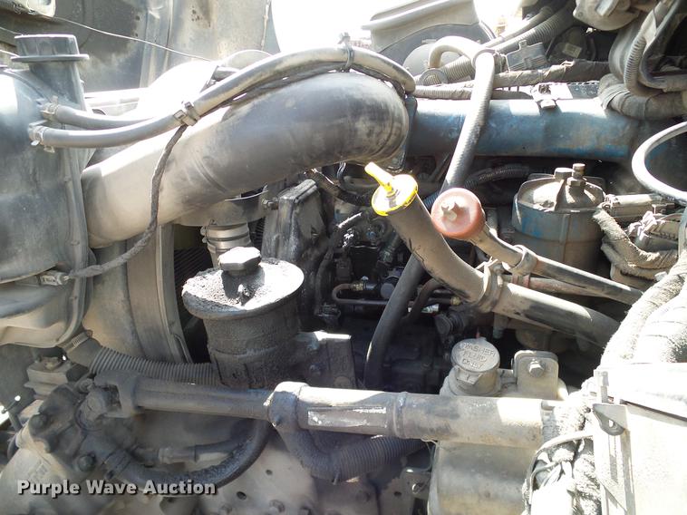 image for item DA6901 2005 International DuraStar 4300 box truck