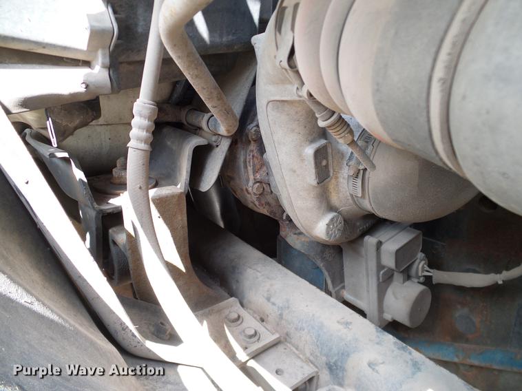 image for item DA6901 2005 International DuraStar 4300 box truck