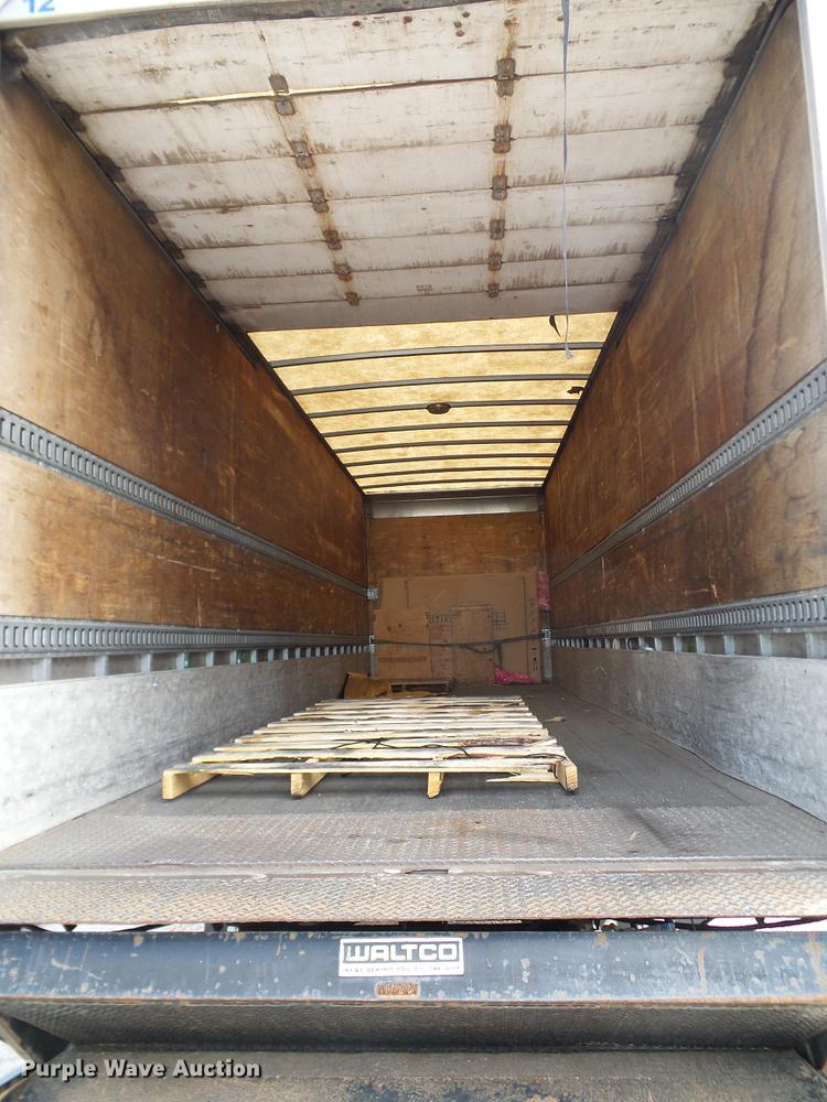 image for item DA6901 2005 International DuraStar 4300 box truck