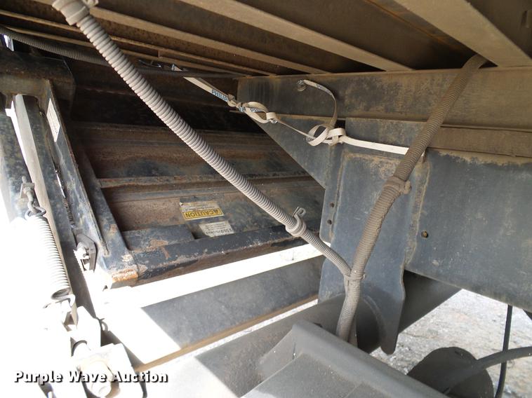 image for item DA6901 2005 International DuraStar 4300 box truck