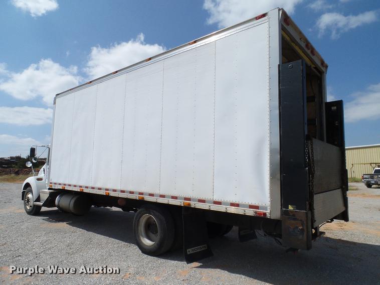 image for item DA6902 2006 Kenworth T300 box truck