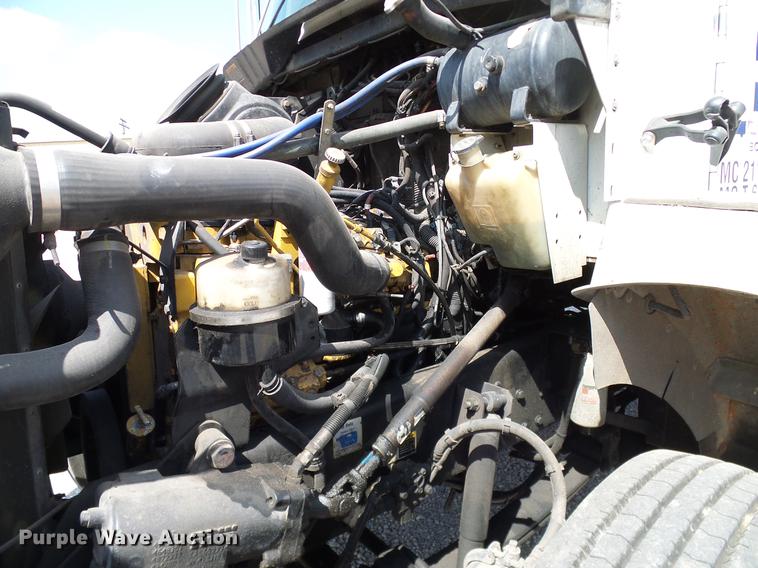 image for item DA6902 2006 Kenworth T300 box truck