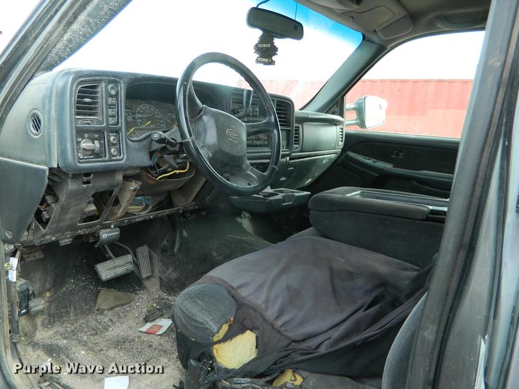 image for item DB1146 2000 Chevrolet Silverado 2500 Ext. Cab pickup truck