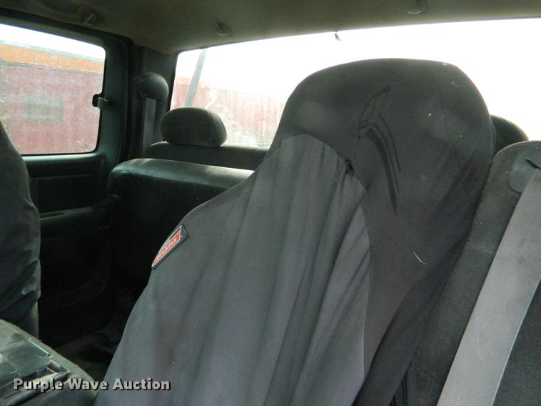 image for item DB1146 2000 Chevrolet Silverado 2500 Ext. Cab pickup truck