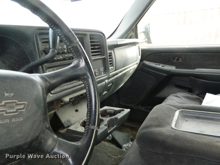 image for item DB1146 2000 Chevrolet Silverado 2500 Ext. Cab pickup truck