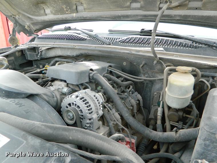 image for item DB1146 2000 Chevrolet Silverado 2500 Ext. Cab pickup truck