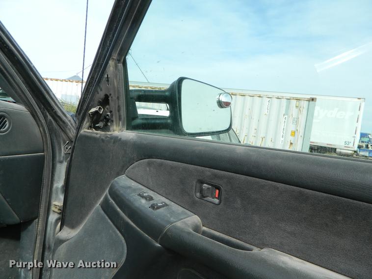 image for item DB1146 2000 Chevrolet Silverado 2500 Ext. Cab pickup truck