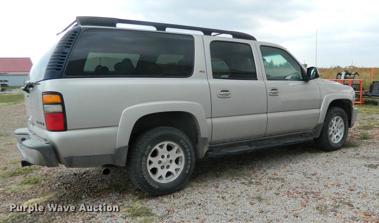 image for item DB1157 2005 Chevrolet Suburban 1500 Z71 SUV