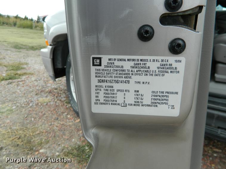 image for item DB1157 2005 Chevrolet Suburban 1500 Z71 SUV