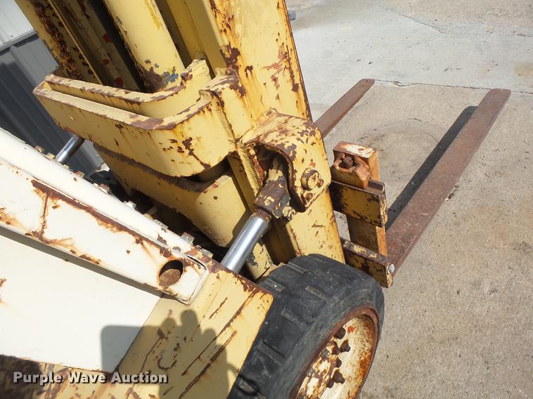 image for item DB1446 Datsun CPF02A25V forklift