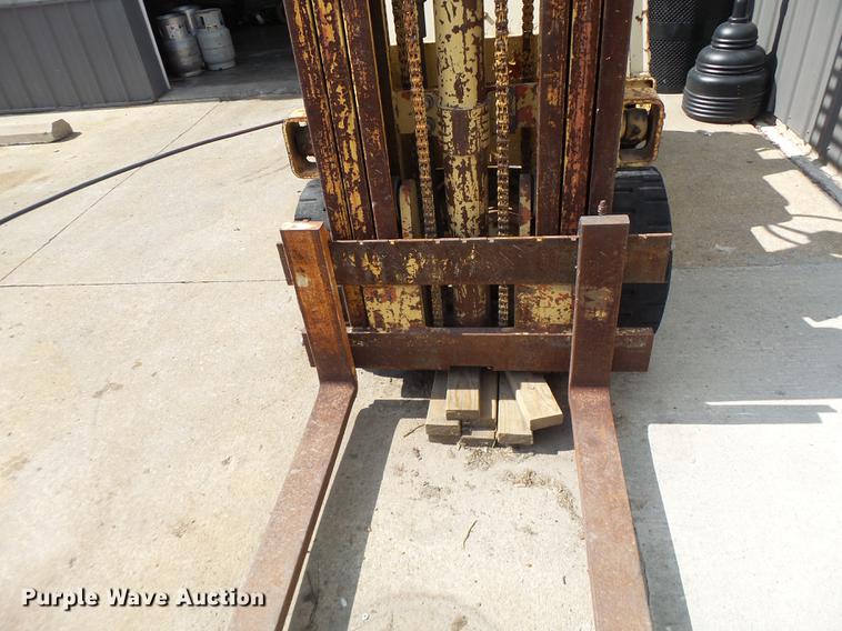 image for item DB1446 Datsun CPF02A25V forklift