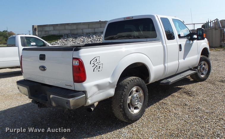 image for item DB1449 2015 Ford F250 Super Duty SuperCab pickup truck