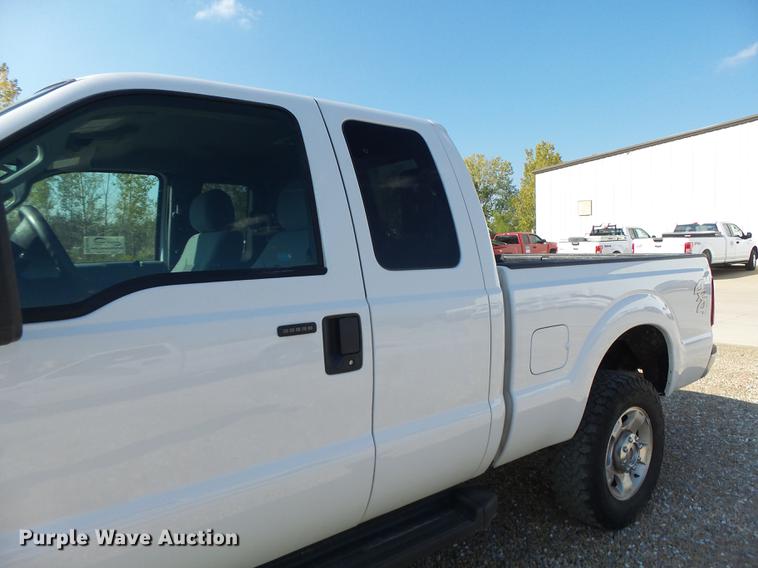 image for item DB1449 2015 Ford F250 Super Duty SuperCab pickup truck