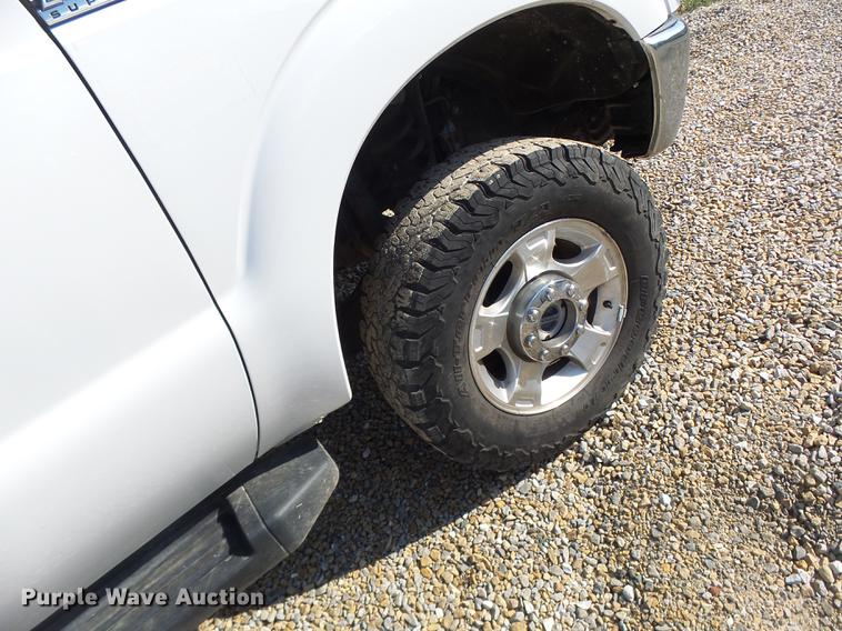 image for item DB1449 2015 Ford F250 Super Duty SuperCab pickup truck