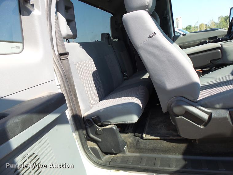 image for item DB1449 2015 Ford F250 Super Duty SuperCab pickup truck