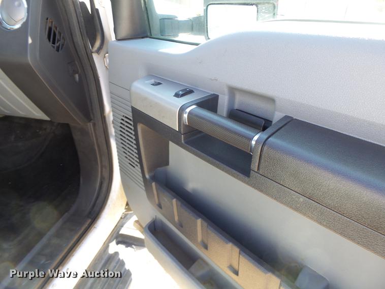 image for item DB1449 2015 Ford F250 Super Duty SuperCab pickup truck