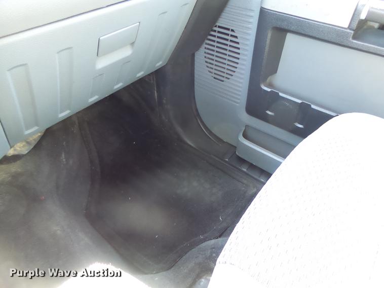 image for item DB1449 2015 Ford F250 Super Duty SuperCab pickup truck