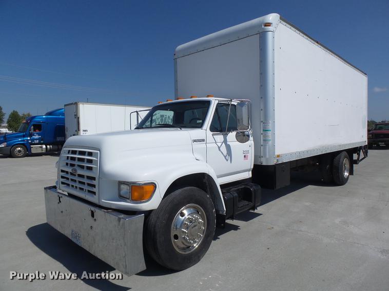 image for item DB1458 1999 Ford F800 box truck