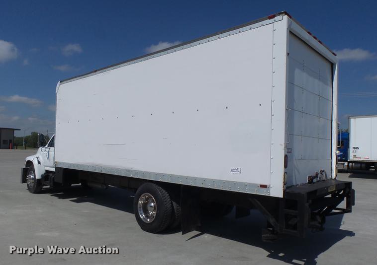 image for item DB1458 1999 Ford F800 box truck