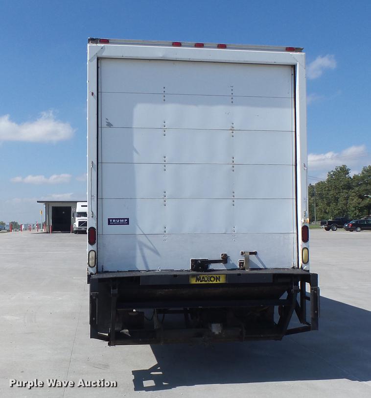 image for item DB1458 1999 Ford F800 box truck