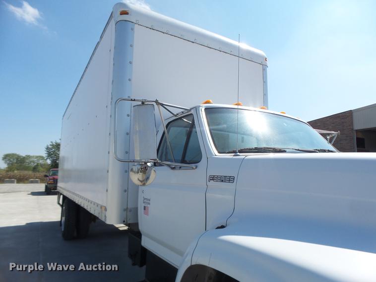 image for item DB1458 1999 Ford F800 box truck