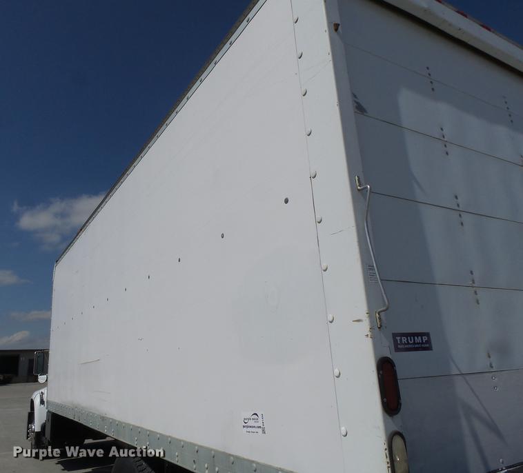 image for item DB1458 1999 Ford F800 box truck