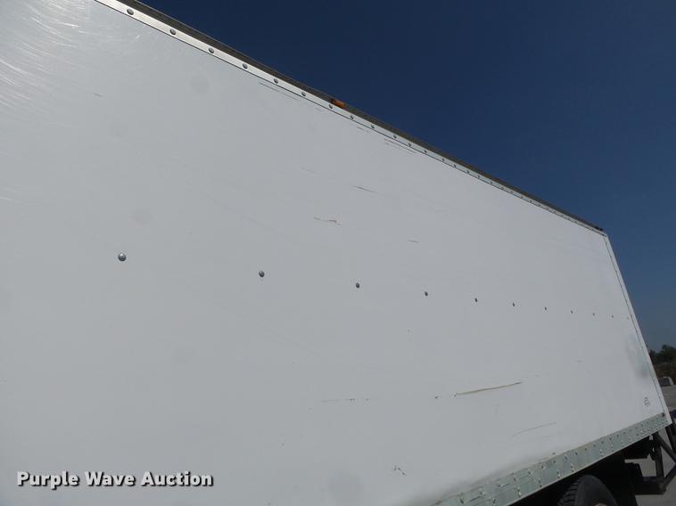 image for item DB1458 1999 Ford F800 box truck