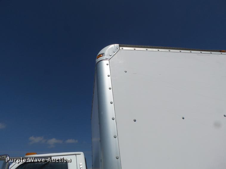 image for item DB1458 1999 Ford F800 box truck