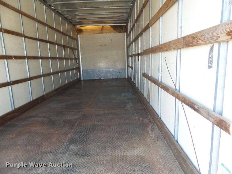 image for item DB1458 1999 Ford F800 box truck