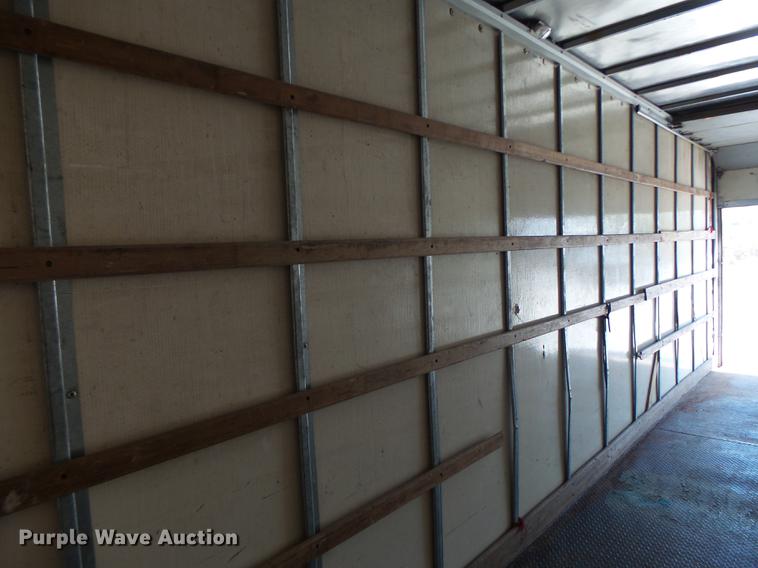 image for item DB1458 1999 Ford F800 box truck