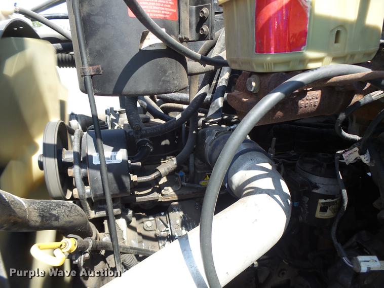 image for item DB1458 1999 Ford F800 box truck