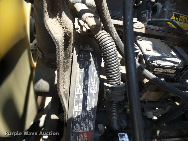 image for item DB1458 1999 Ford F800 box truck