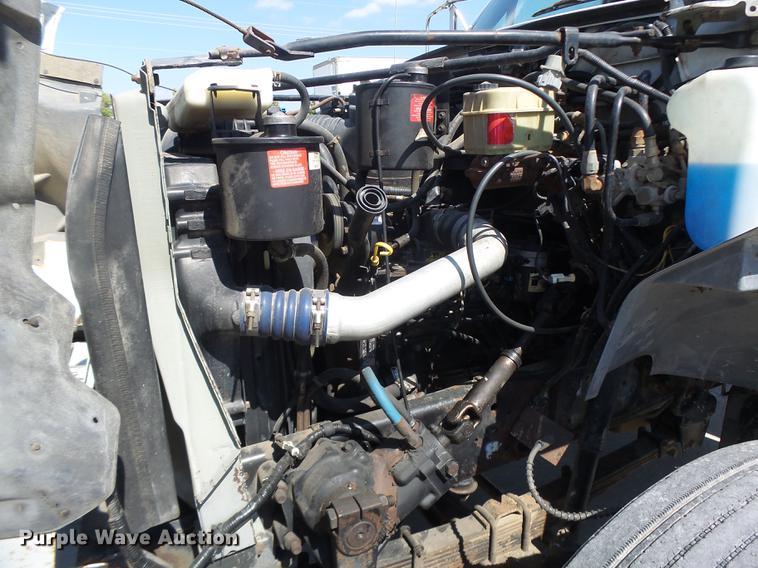 image for item DB1458 1999 Ford F800 box truck