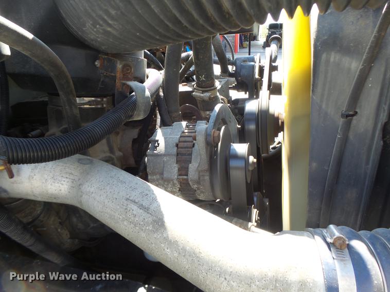 image for item DB1458 1999 Ford F800 box truck