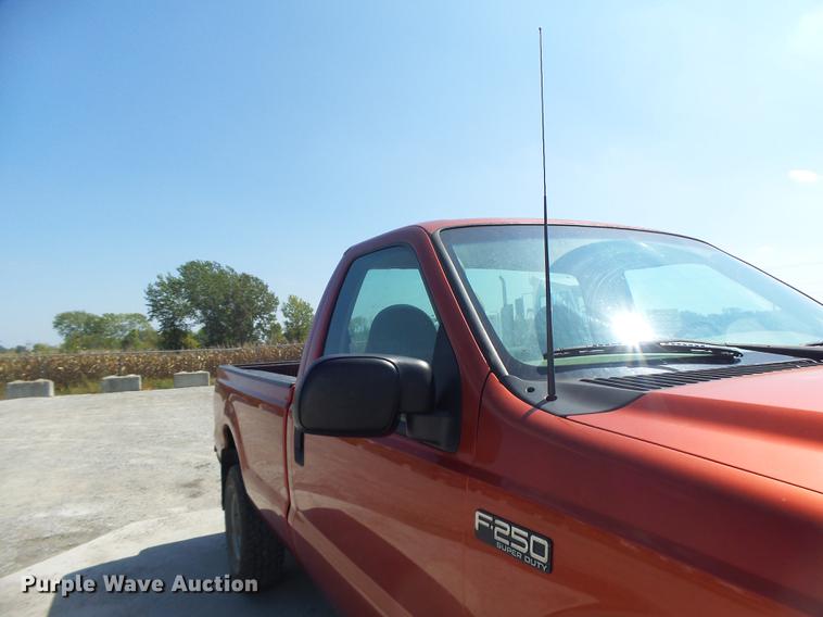 image for item DB1459 2000 Ford F250 Super Duty pickup truck