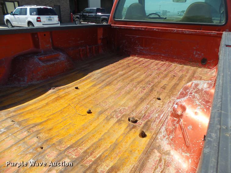 image for item DB1459 2000 Ford F250 Super Duty pickup truck