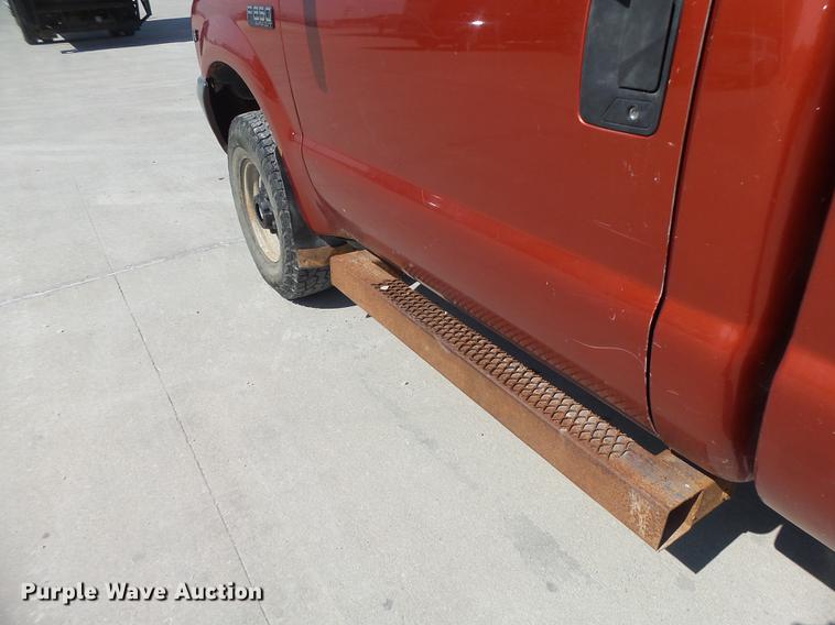 image for item DB1459 2000 Ford F250 Super Duty pickup truck