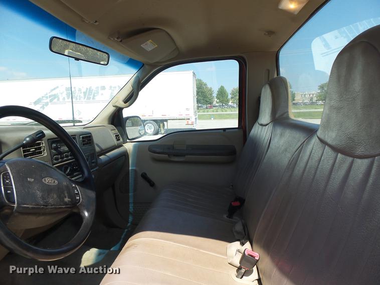 image for item DB1459 2000 Ford F250 Super Duty pickup truck