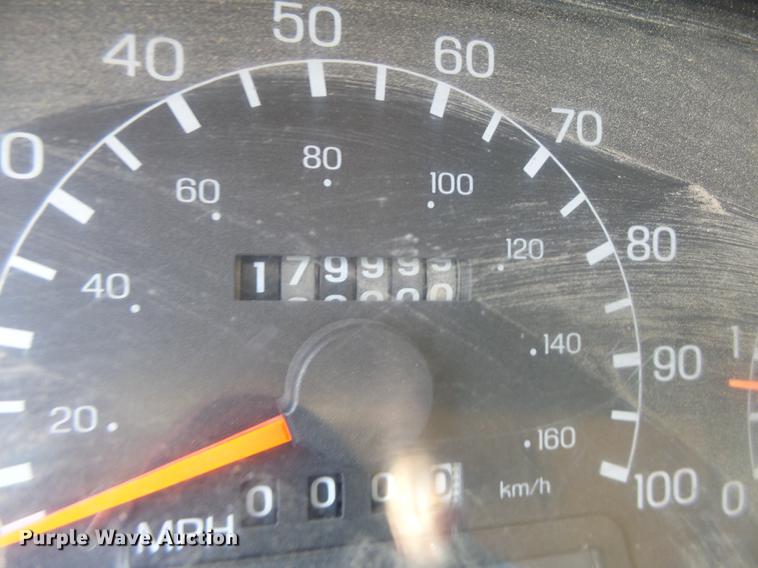 image for item DB1459 2000 Ford F250 Super Duty pickup truck