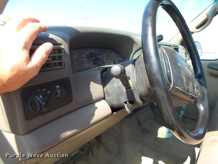 image for item DB1459 2000 Ford F250 Super Duty pickup truck