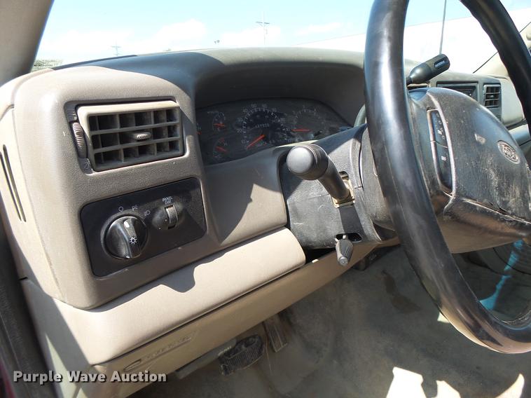 image for item DB1459 2000 Ford F250 Super Duty pickup truck