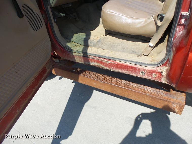 image for item DB1459 2000 Ford F250 Super Duty pickup truck