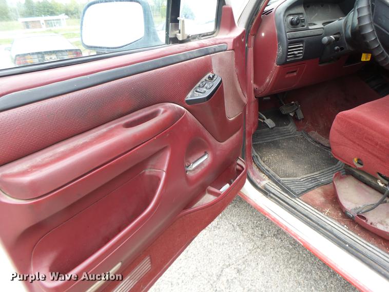 image for item DB1471 1996 Ford F150 SuperCab pickup truck